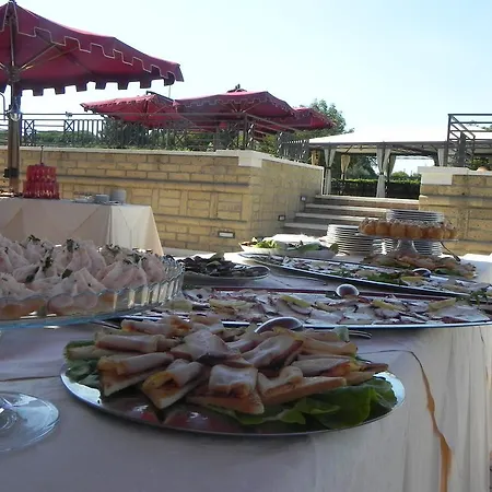 Teatro Hotel Tufo (Latina)